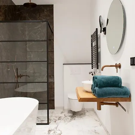 Boutique De Salon מלון 4*