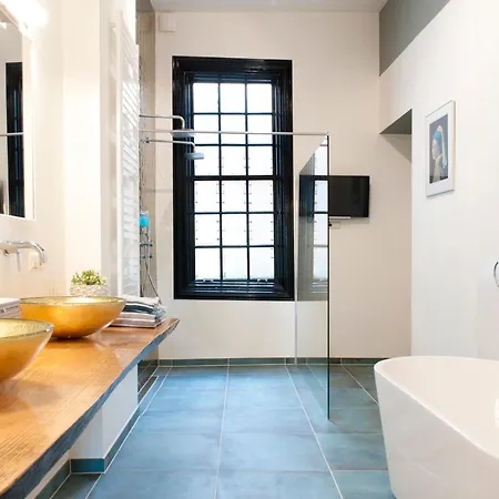 Boutique De Salon מלון 4*