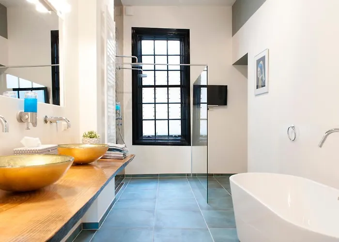 Boutique De Salon Hotel 4*