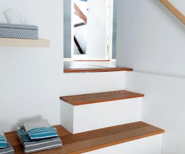 Boutique De Salon 4*